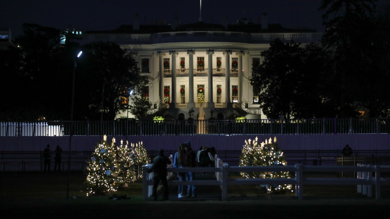 HGTV's 'White House Christmas 2020' Airing December 13 | White House ...
